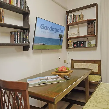 Balander - Gardagate Apartman Brescia