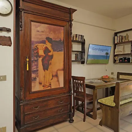 Balander - Gardagate Apartman Brescia